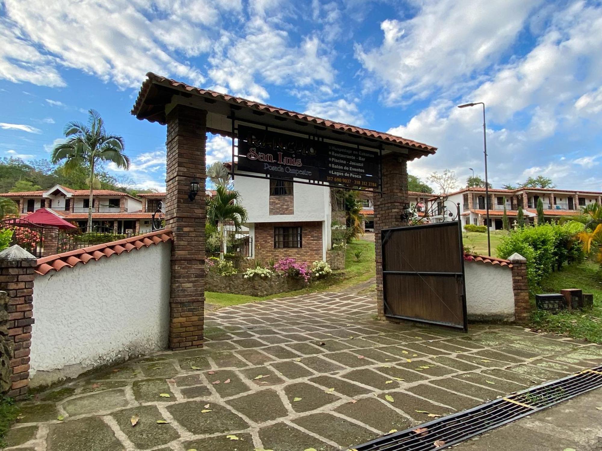 Rancho San Luis, Paramo Екстер'єр фото